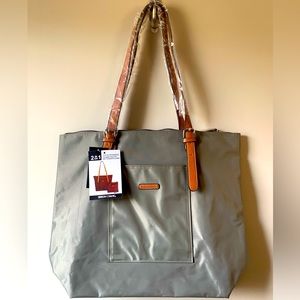Simon Chang New Tote and matching Crossbody